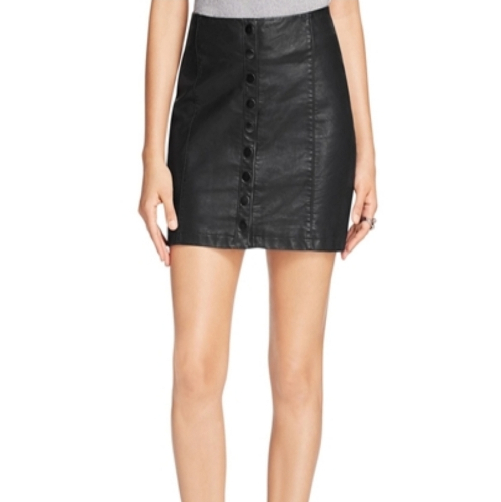 Free People Women's Oh Snap Faux Leather Button Mini Solid Skirt Black, Size 2